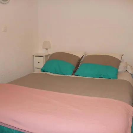 Apartment - T1 Bis En Bord De - Menage Inclus - Fr-1-319-185